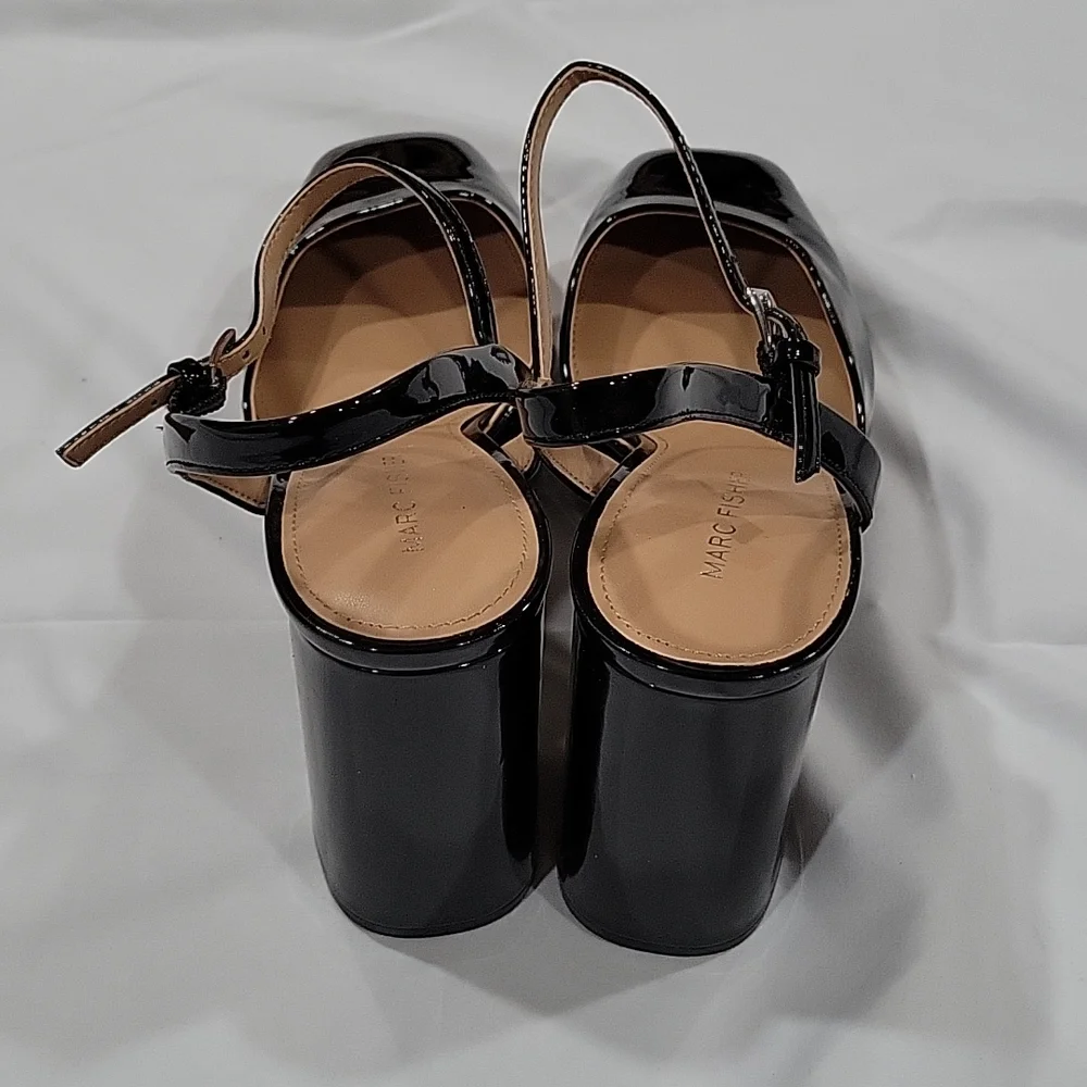Heels - Picture 3 of 4